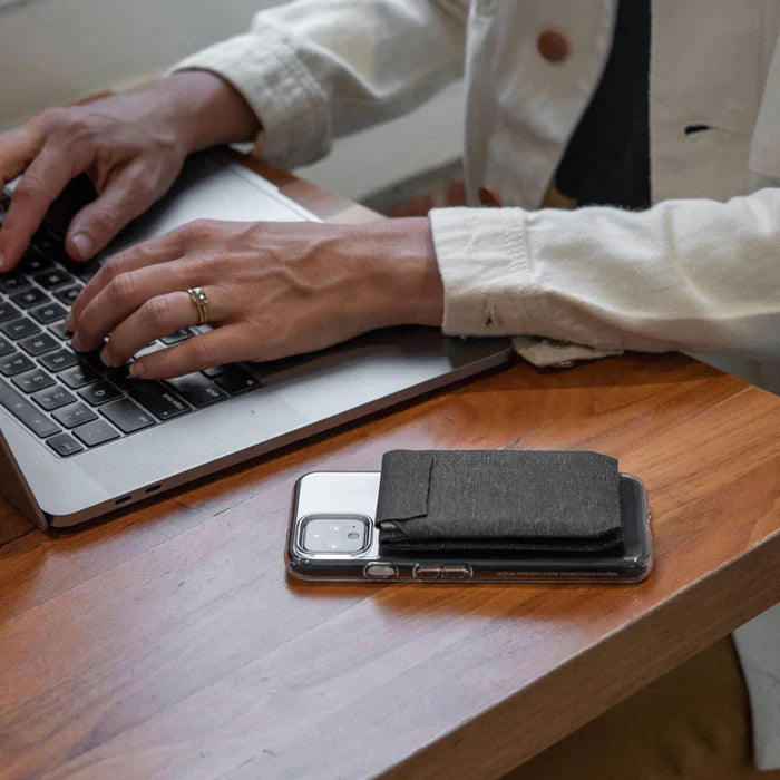 Peak Design Universal Adapter For All Phones