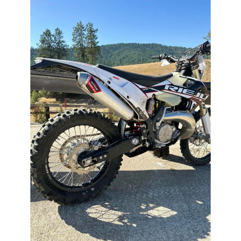 Crosslinked Components HD Swingarm Protectors All 2020+ Rieju | RG
