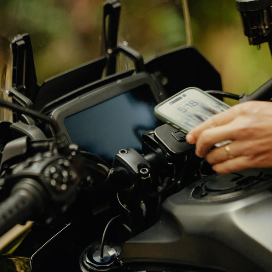Peak Design Locking V2 Motorcycle Bar Phone Mount